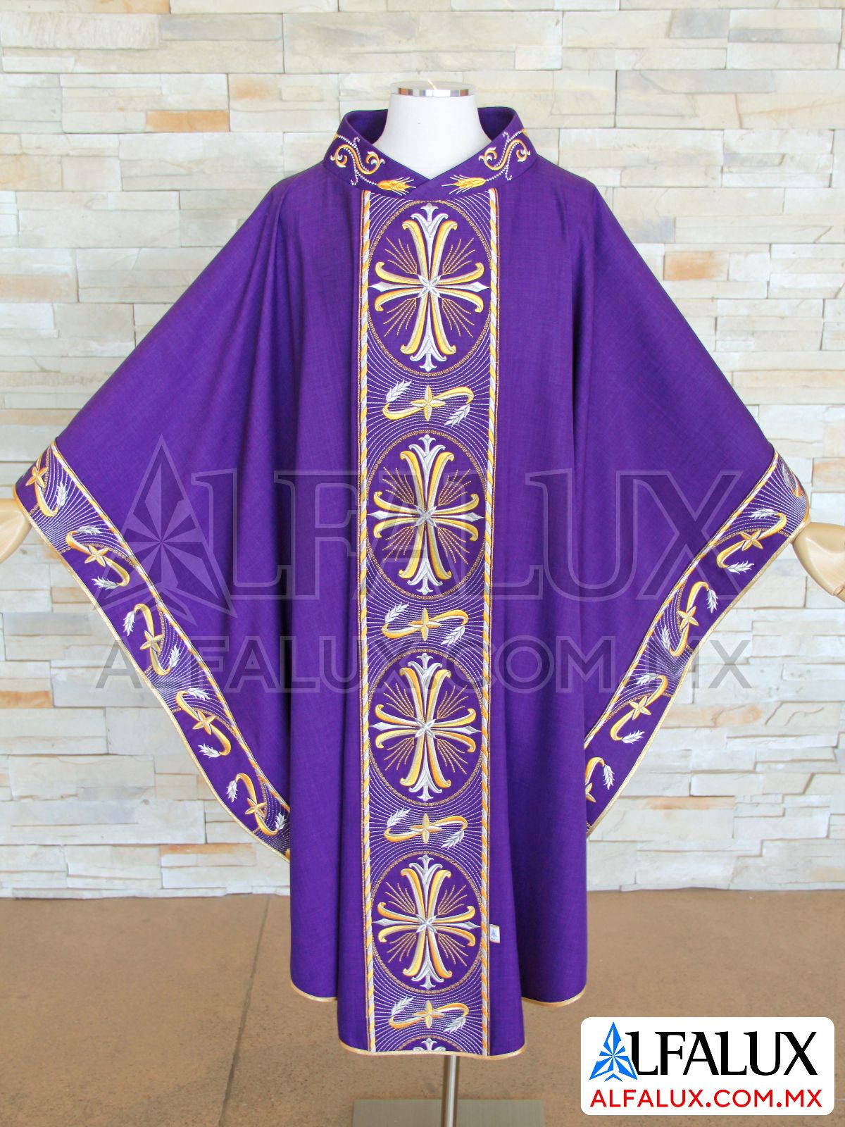 09 SAN ANTONIO Alfalux Casulla Laterales Morado 33